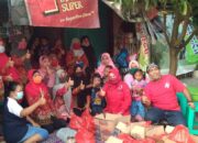 DPC PDI Perjuangan Kota Tegal Bantu Korban Banjir Rob