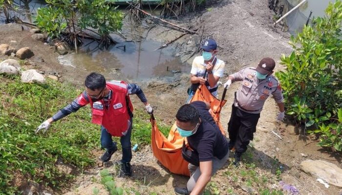 Mayat Tanpa Identitas Ditemukan di Areal Tambak Jalingkut Brebes-Tegal 
