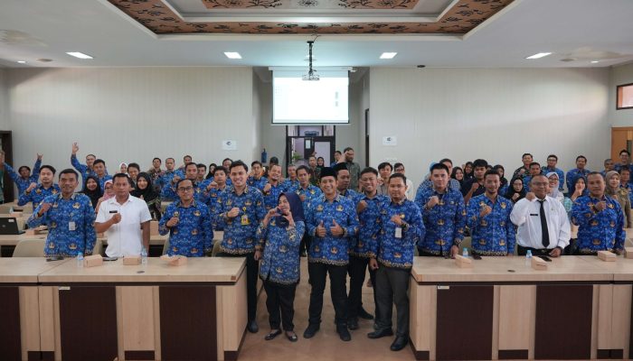 65 PIC Siap Respon Aduan Warga Lewat Aplikasi Lapor Bupati Tegal versi 4.0