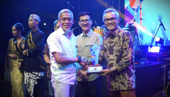 Stand Pemkab Tegal Raih Terbaik Ketiga Jateng Fair 2025